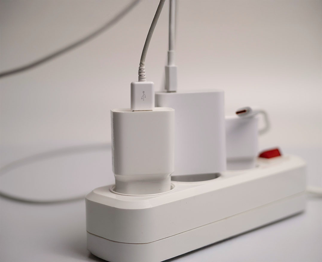 a picture of a plug extender